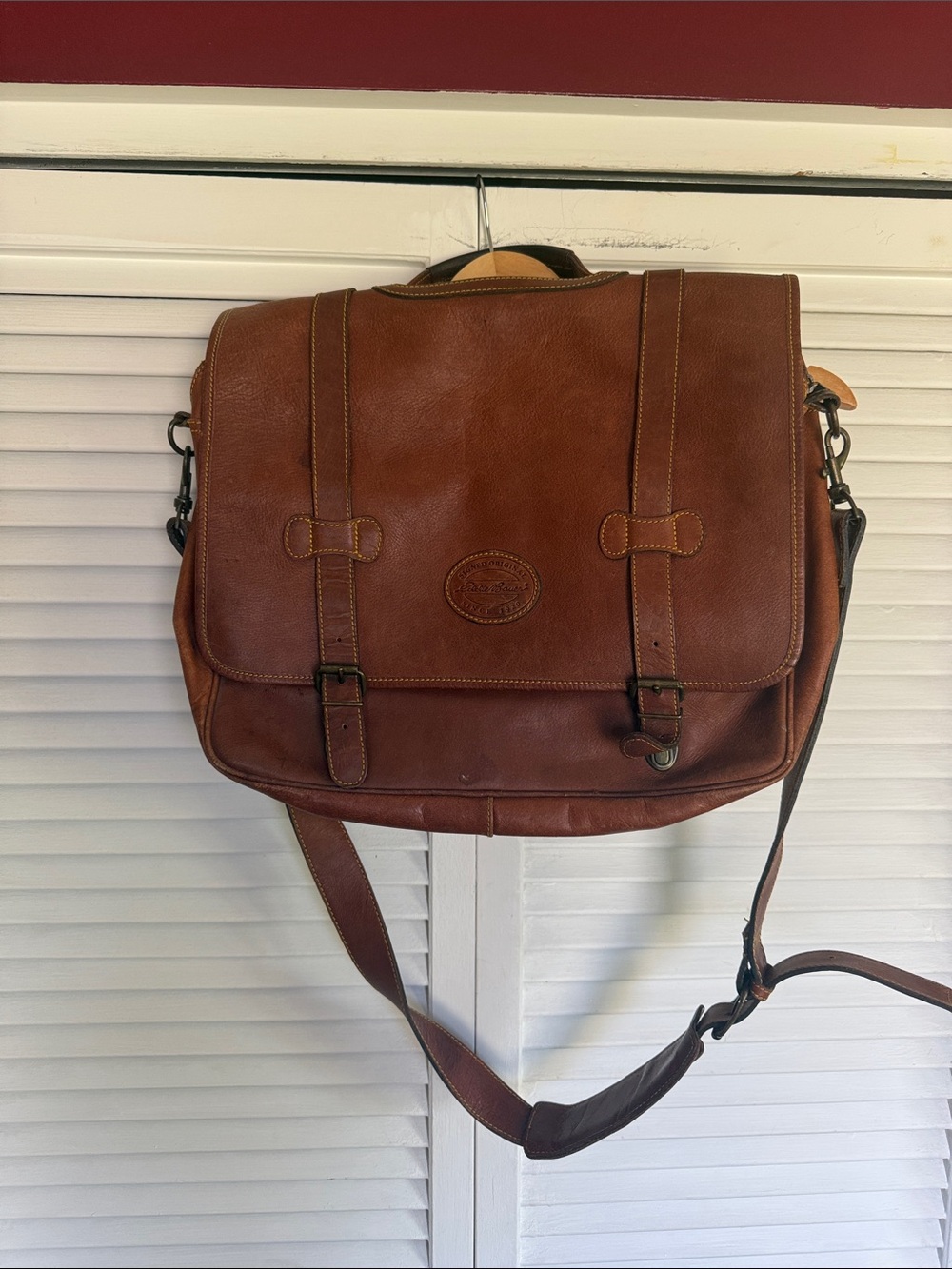 Eddie Bauer Chestnut Brown Leather Messenger Bag